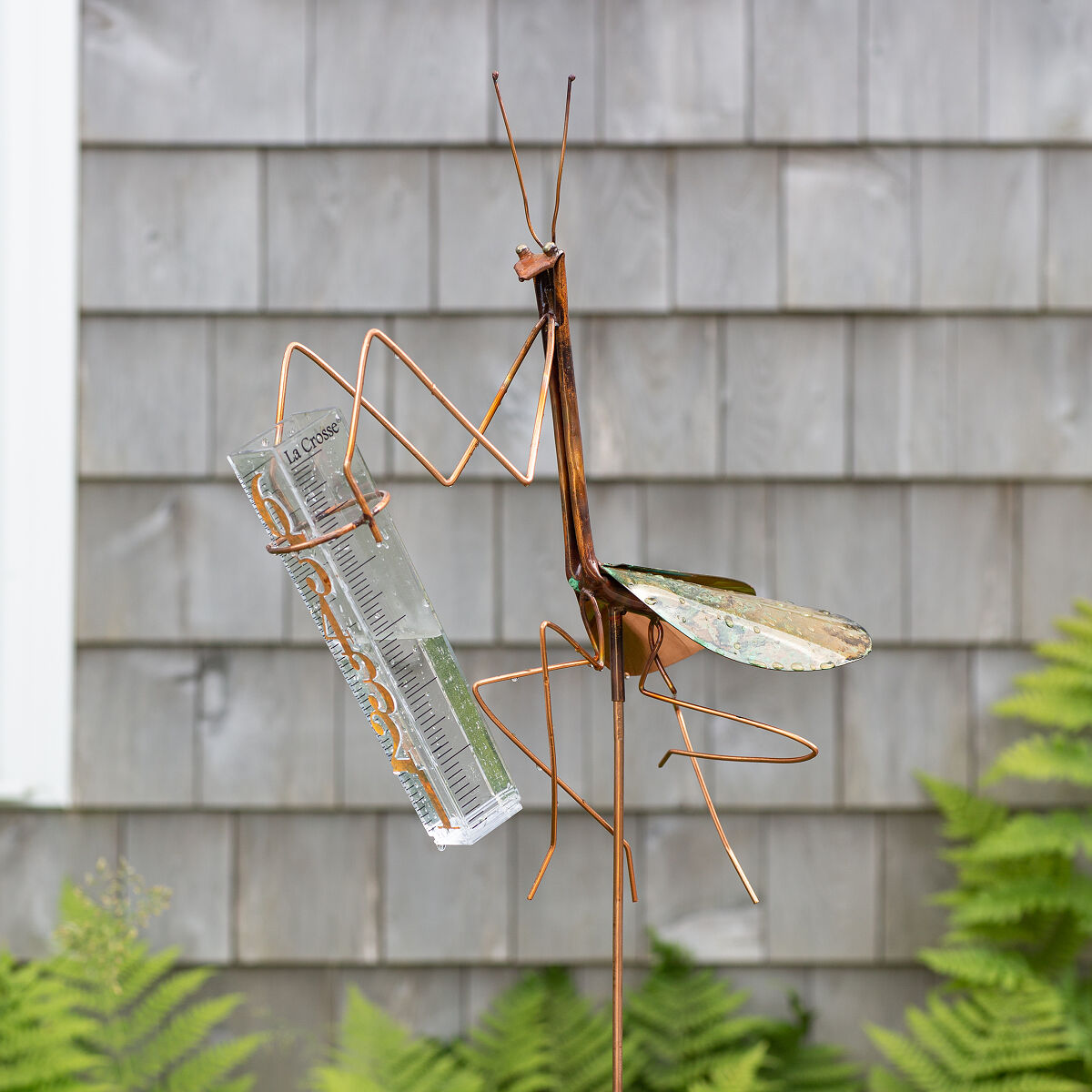 Praying Mantis Rain Gauge Garden Decor, Metal Art