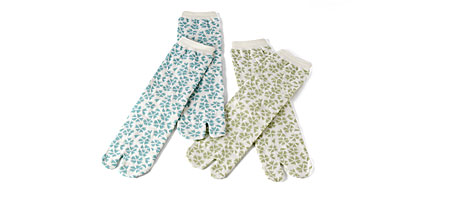 Leaf Print Flip-Flop Socks