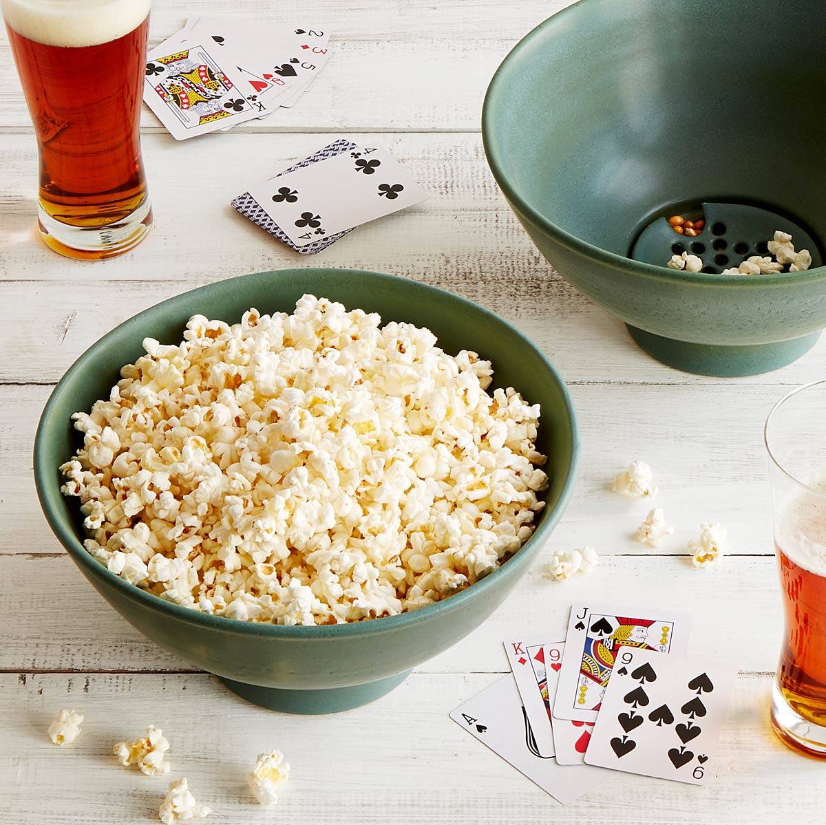 THE POPCORN BOWL WITH KERNEL SIFTER popcorn dish