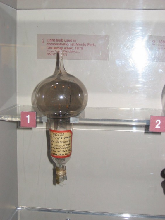 Edison bulb used in Menlo Park demo, 1879
