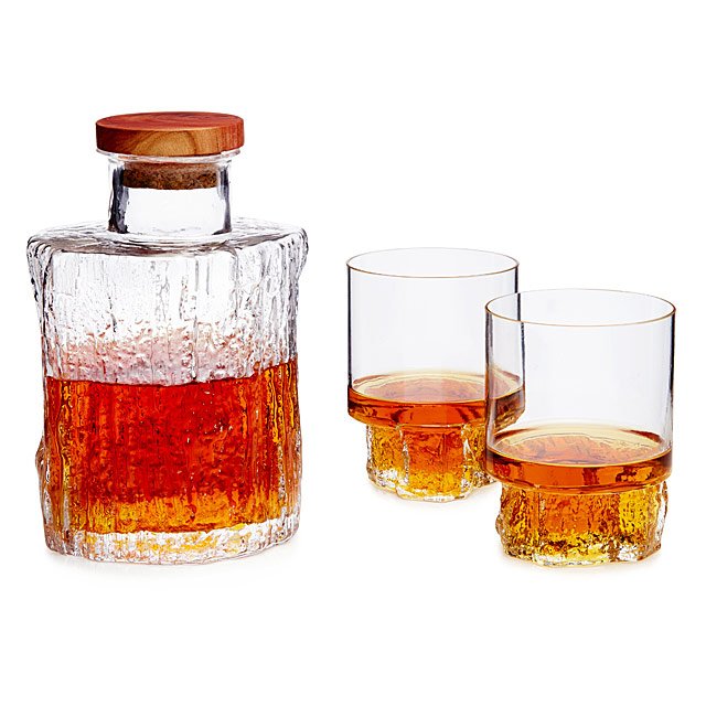 Tilted Wine Decanter with Ice Pocket wine aerator, chiller