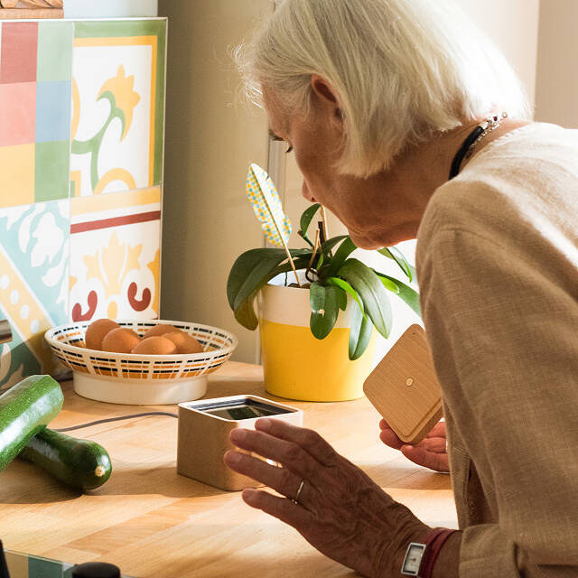 long distance heart box