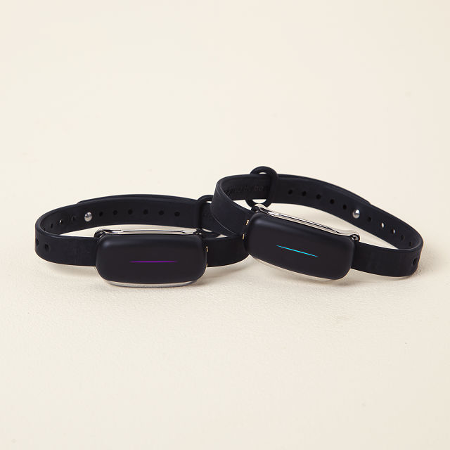 Bond Touch Long Distance Couples Bracelet - Black www.thairicemilk.com